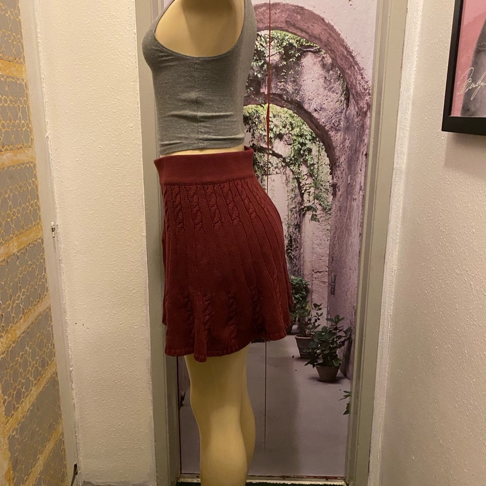 Hollister high waisted knit mini skater deep red maroon burgundy skirt size M - Picture 4 of 9
